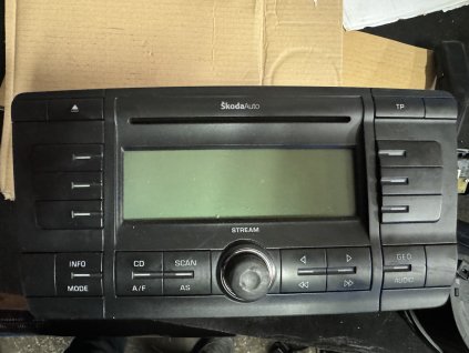 Autorádio Swing Škoda Octavia II 2 1Z, Yeti 5L 1Z0035161