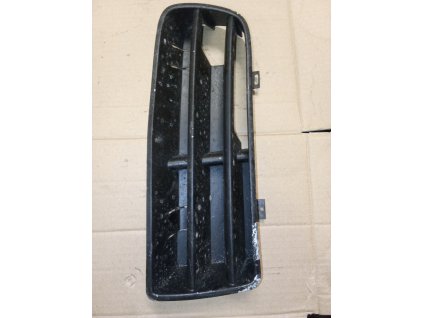 Mřížka nárazníku leva VW Golf 4 1J0 853 665 B 1J0853665B