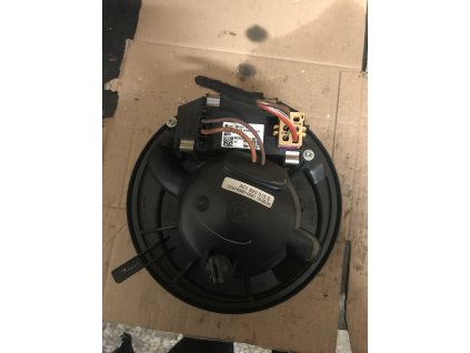 51794BFF 8A95 491C 8064 2894013E8948