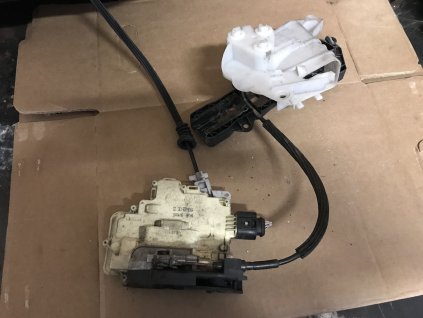 52488259 967D 4DBF 9EDF 28B64125E648