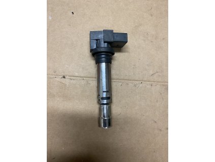 Zapalovací cívka R0401S00400