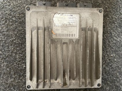 Řídící jednotka motoru 8200308212