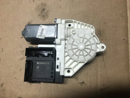 49015091 6EB8 4A45 97C7 F6919449583E
