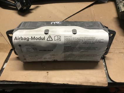 850527CB E4CF 41D9 AAE7 D0C9ECD26D91