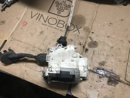 F474D378 2C98 43DB 8518 B945344921A2