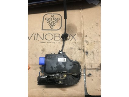 Zamek dveří levy Predni Octavia 2 3D1 837 015 3D1837015