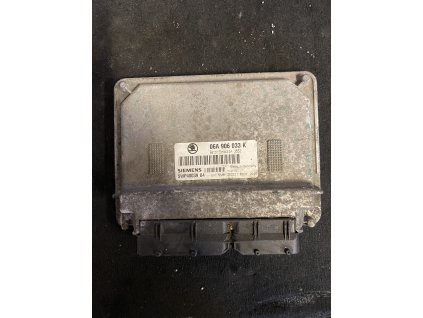Řídící jednotka motoru 06A 906 033 K 06A906033K