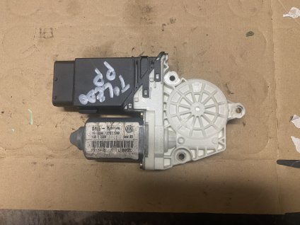 Motorek stahování oken Pravy přední Seat Toledo 9776-101434-203 9776-101434-203