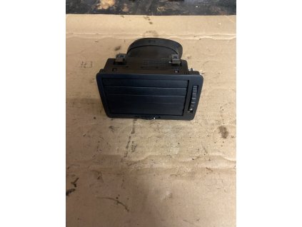 Pruduch ventilace levý  Škoda Octavia 1 1U1 819 701 1U1819701