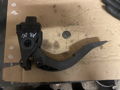 Plynový pedál Audi a8 8K1 723 523 8K1723523