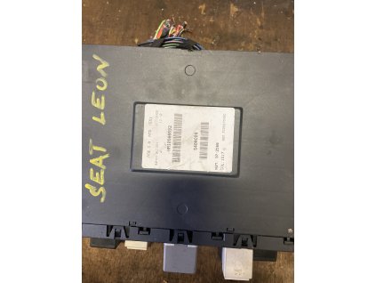 Komfortní jednotka 3C0937049D - Centrální řídicí jednotka komfortní elektroniky VW Passat B6