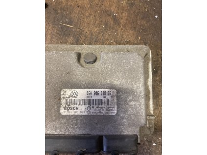 Řídící jednotka motoru 06A 906 018 GR 06A906018GR