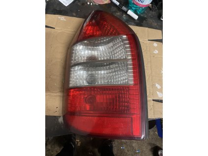 Leve zadni světlo Opel Zafira