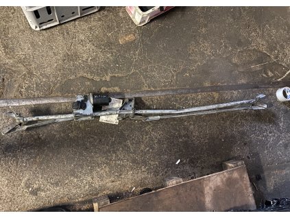 Mechanismus předních stěraču Peugeot 307 SW