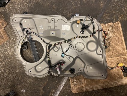 Stahovačka leva přední Škoda Octavia 2 1Z1 837 655 G 1Z1837655G