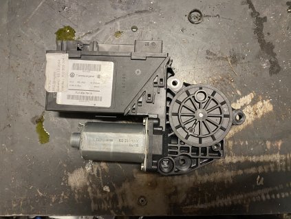 Motorek stahování oken Cayenne touareg 7L0 959 794 A 7L0959794A