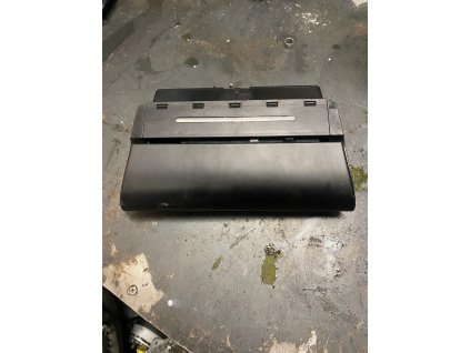 Popelnik Audi A4 B5 8D0 857 951 G 8D0857951G