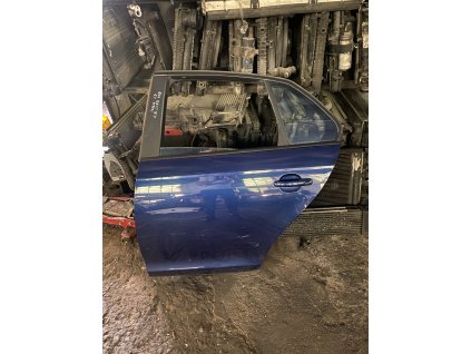 Leve zadni dveře VW Jetta Kod barvy LD5Q HR