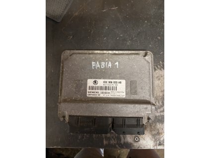 Řídicí jednotka motoru 03E 906 033 AB 03E906033AB