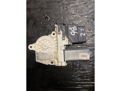 Levý zadní motorek ovládání oken Volkswagen Passat B6 1K0 959 703 P 1K0959703P