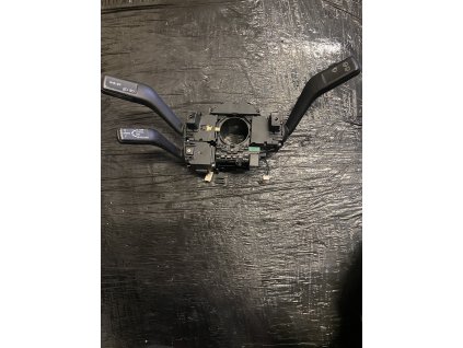 Podvolantové páčky s tempomatem Volkswagen Passat B6 3C9 953 513 B 3C9953513B