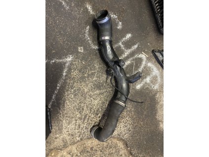 Trubka intelcoóeru VW Passat CC 2603 3240 26033240