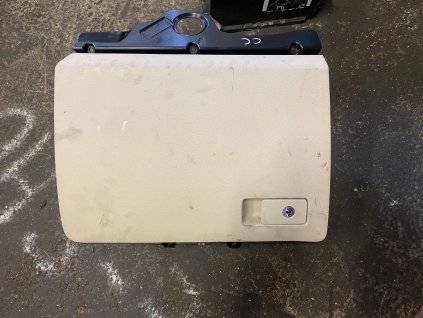 Odkládací kastlik spolujezdce passat cc 3C1 857 114 3C1857114