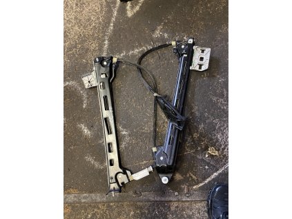 Stahovačka prava přední VW Passat CC