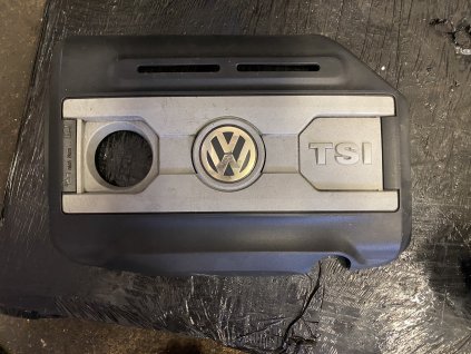 Kryt motoru VW 1.8tsi 06J 103 925 AQ 06J103925AQ