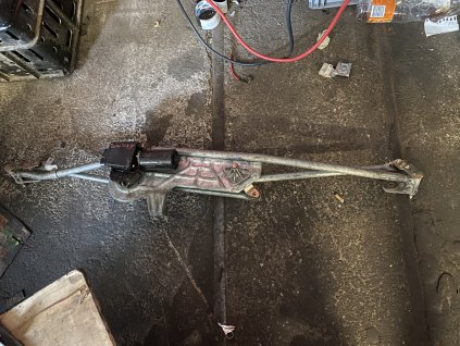 Mechanismus předních stěraču Ford Galaxy vw sharan seat alhambra