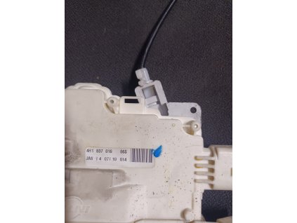 Zámek dveří pravý přední audi A8 d4 4H1 837 016 4H1837016