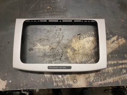 Rámeček autorádia VW Passat CC 3C0 858 067 AE 3C0858067AE