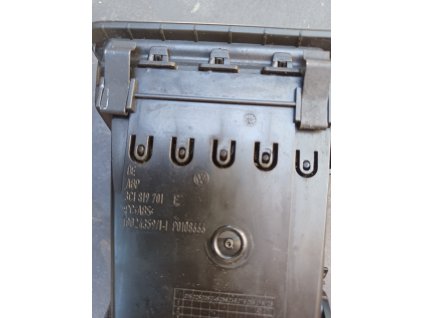 Levý výdech topení VW passat B6 3C1 819 701 E 3C1819701E