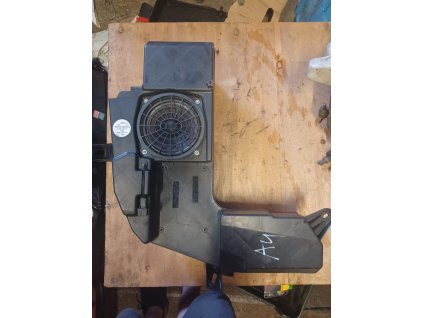 Subwoofer audi  a4 8E9 035 382D01S 8E9035382D01S
