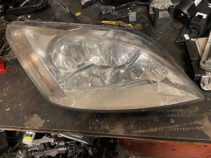 Prave předni světlo Ford C-Max