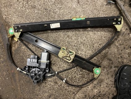 Stahovačka leva zadni octavia 3 5E0 837 461 5E0837461 5Q0 959 811 A 5Q0959811A