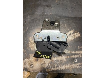 Zamek víka kufru Audi 4F5 827 505 D 4F5827505D