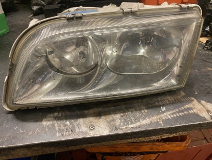 Leve přední světlo Volvo S40 30899682 30899682
