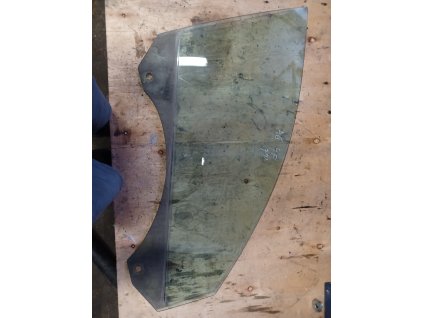 Okno pravé přední audi A6 c6 4f