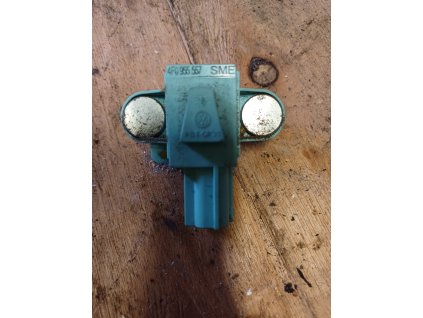 Senzor nárazu airbagu pravý přední audi A6 4f 4F0955557 4F0 955 557