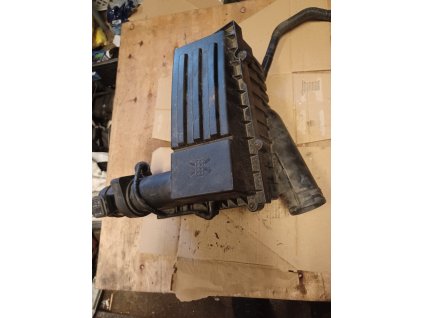 Filtrbox Škoda Octavia 2 1.9 tdi 3C0 129 607 BD 3C0129607BD