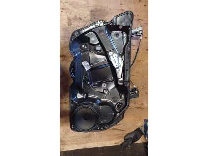 Stahovačka levá přední VW passat b6 3C1 837 755 3C1837755