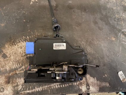 Zamek dveří levy Predni 3D1 837 015 AP 3D1837015AP