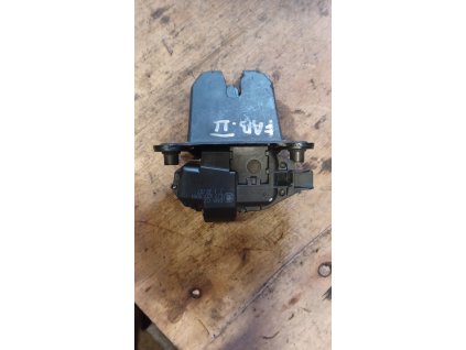 Zámek kufru Škoda Fabia 2 5J7 827 501 5J7827501