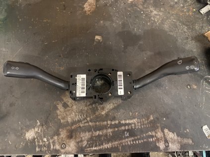 Přepínač kombinovaný octavia superb passat 4B0 953 503 F 4B0953503F