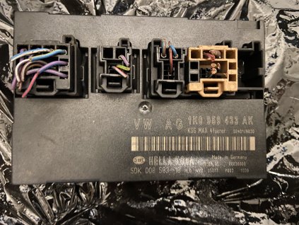 8B4E9074 A9BD 45B1 A613 0AA3E3CA6351