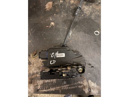 Zamek dveří levy přední Octavia 2 3D1 837 015 3D1837015