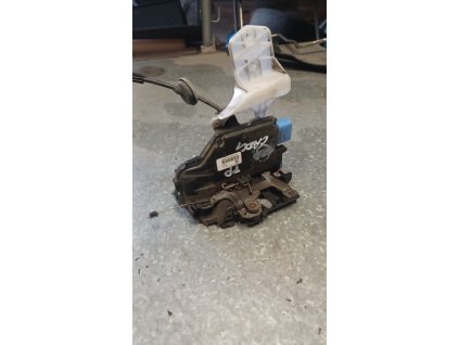 Zámek dveří pravý přední VW Caddy 3D1 837 016 3D1837016