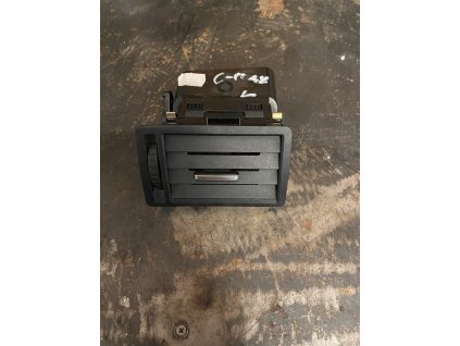 Pruduch ventilace levy  Ford C-Max