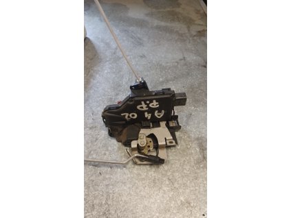 Zámek dveří pravý přední Audi A4 b6 4B1 837 016 E 4B1837016E